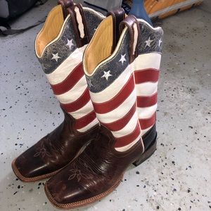 Womens western boots/cowgirl boots size 8 preowned